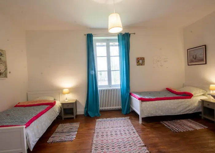 Casa de Férias L' Ostal Annesse-et-Beaulieu